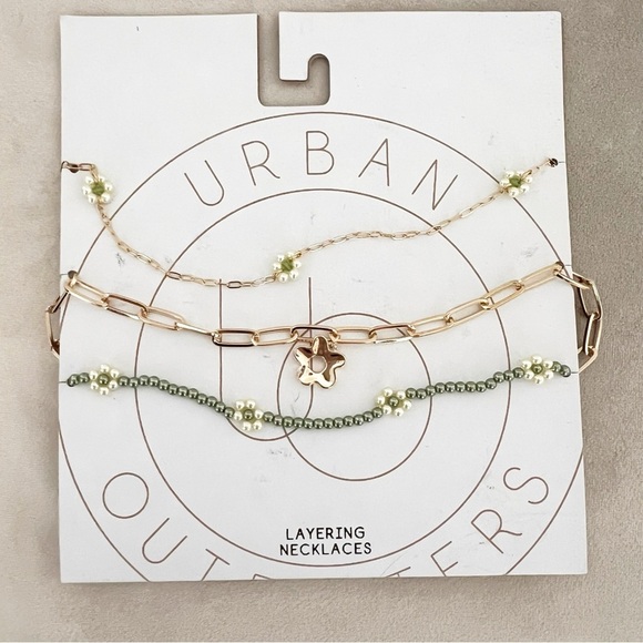 NWT Urban Outfitters Gold and Green Beaded Layered Necklace - Picture 1 of 3